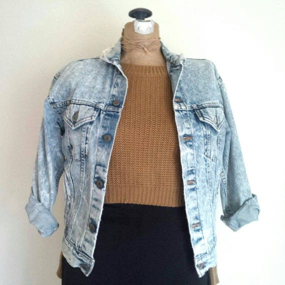 levi's distressed denim jacket