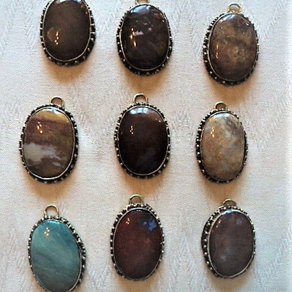 BOHO PENDANTS, AGATE PENDaNTS, Nickel Silver, German Silver, Asst colors, Talisman, Cabochon, Igneous Rock, NeW AgE, Made in India, Vintage