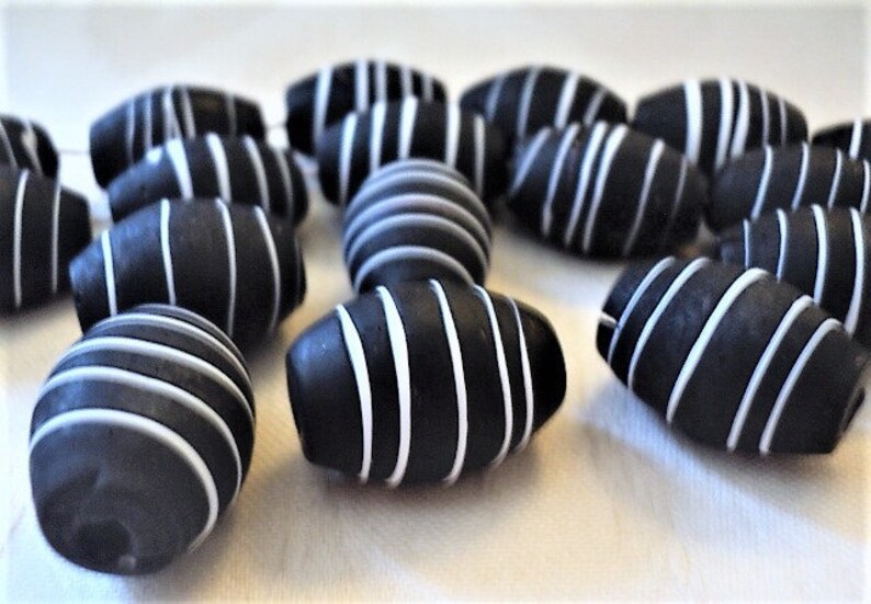 Gypsy Vintage Beads Matt Finish BEADS White Circular Accents Boho Red Clay Beads Black Glaze Made in India ETHNIC BEADS