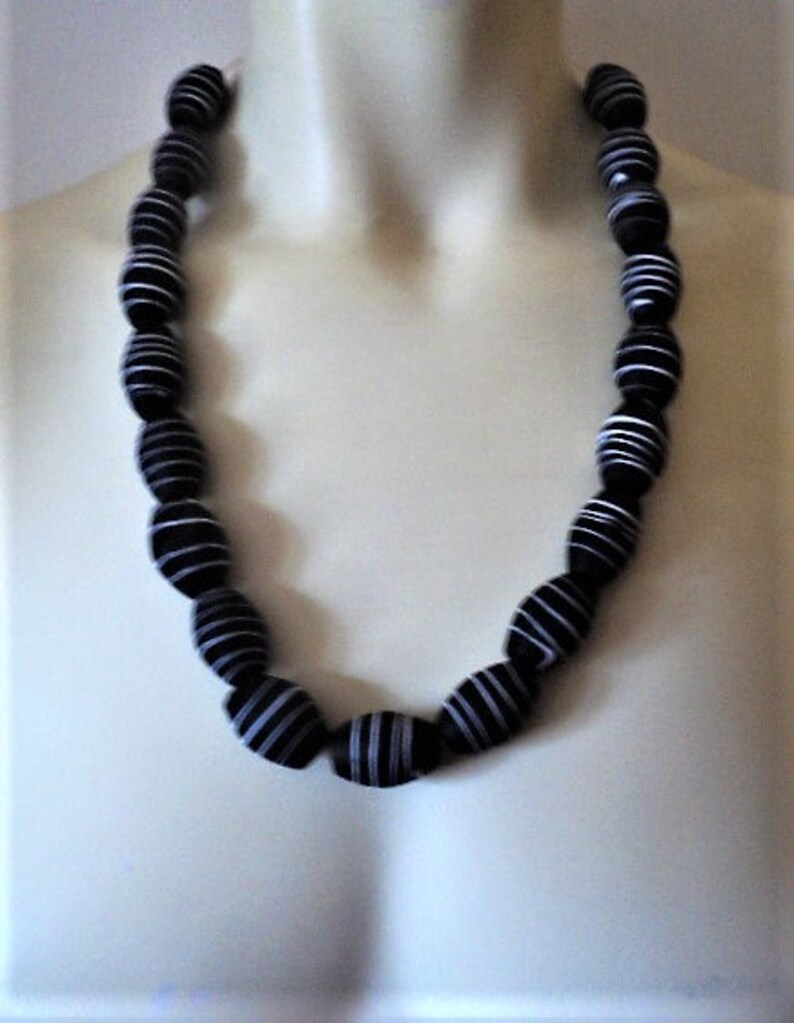 Gypsy Vintage Beads Matt Finish BEADS White Circular Accents Boho Red Clay Beads Black Glaze Made in India ETHNIC BEADS