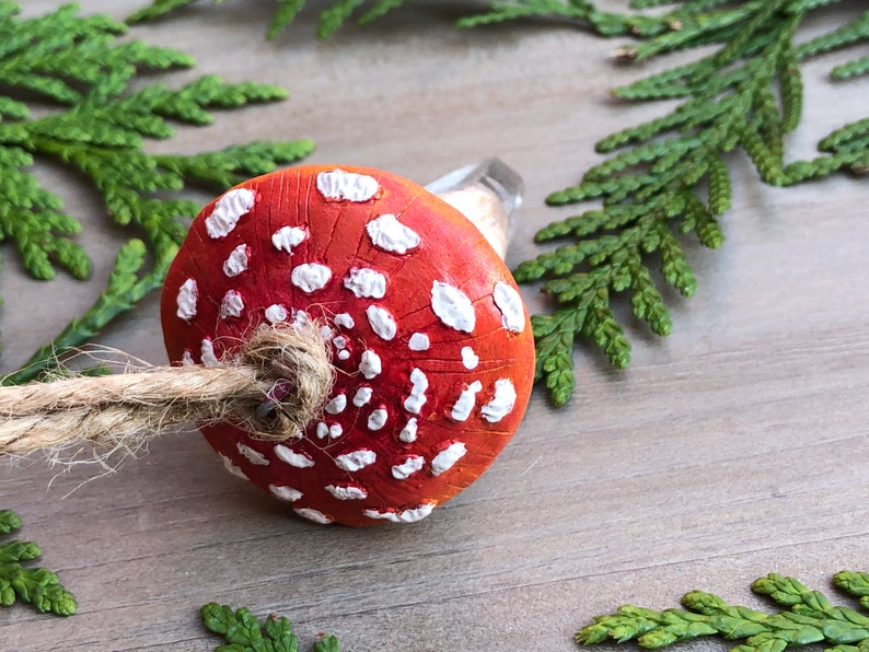 Handmade Quartz Crystal Amanita Muscaria Fly Agaric Mushroom Ornament. image 4