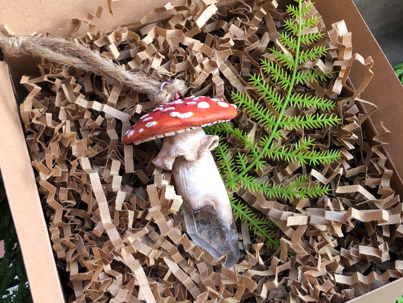 Handmade Quartz Crystal Amanita Muscaria Fly Agaric Mushroom Ornament. image 8