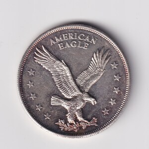 Vintage-Silver Trade Unit 1 oz .999 Fine Silver Round American Eagle Toned.02 zdjęcie 2