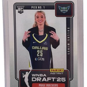 2025 Panini Instant WNBA #DN-1 Paige Bueckers Draft Night Rookie RC förseglad