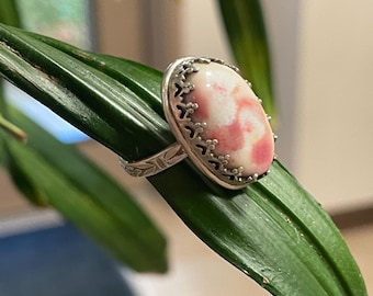 Rosa und Weiß Porzellan Ring