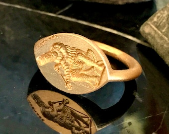 Old World Ancient Roman Gold Ring: Antiquity Jewellery, Collectors Edition