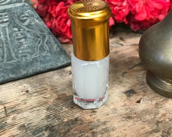 Middle Eastern Perfume: Musk Tahara  Gorgeous scent