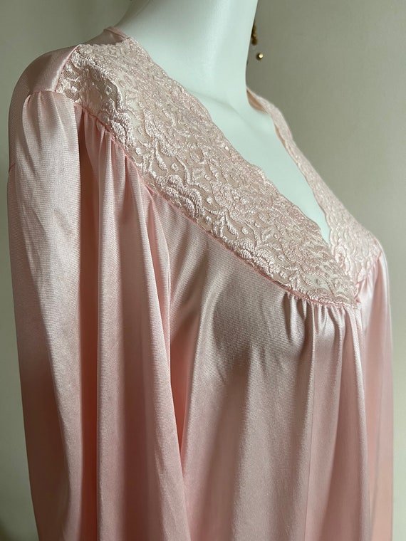 SALE! 1970’s Pink Vanity Fair Nightgown - image 6