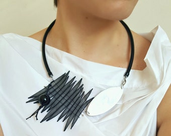 Bib necklace Statement necklace Contemporary jewelry Asymmetric necklace Mesh necklace Modern necklace Popular necklace