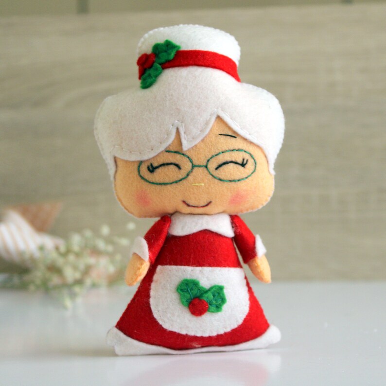 Mrs Claus Christmas Ornament 