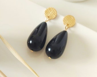 Boucles d'oreille noir et or perle goutte noire | bijou style rétro minimaliste