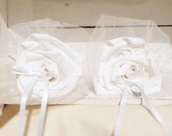 Porte-alliances duo de fleurs blanc - déco mariage coussin alliances original,bouquet enfant honneur mariage,fleurs mariage