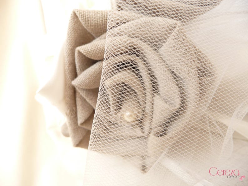 Wedding country chic beige satin linen bridal bouquet ivory Manon country chic wedding accessory burlap wedding flowers