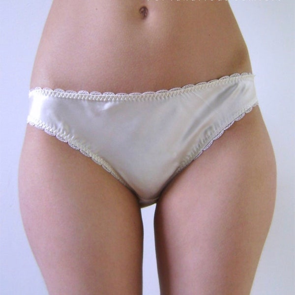 Pure Silk Knickers / Ivory Cream Bridal Lingerie / Satin Bikini Briefs / Womens Knicker Pantie Gift Box / Silk Satin Panties