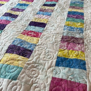 Stacked Coin Quilt Small Lap or baby size, Cotton fabric, handmade quilt for sale, 42 x 57 scrappy patchwork image 6