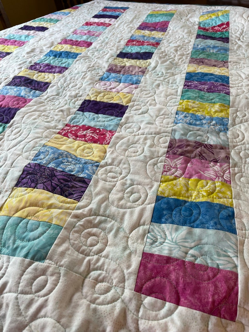 Stacked Coin Quilt Small Lap or baby size, Cotton fabric, handmade quilt for sale, 42 x 57 scrappy patchwork image 6