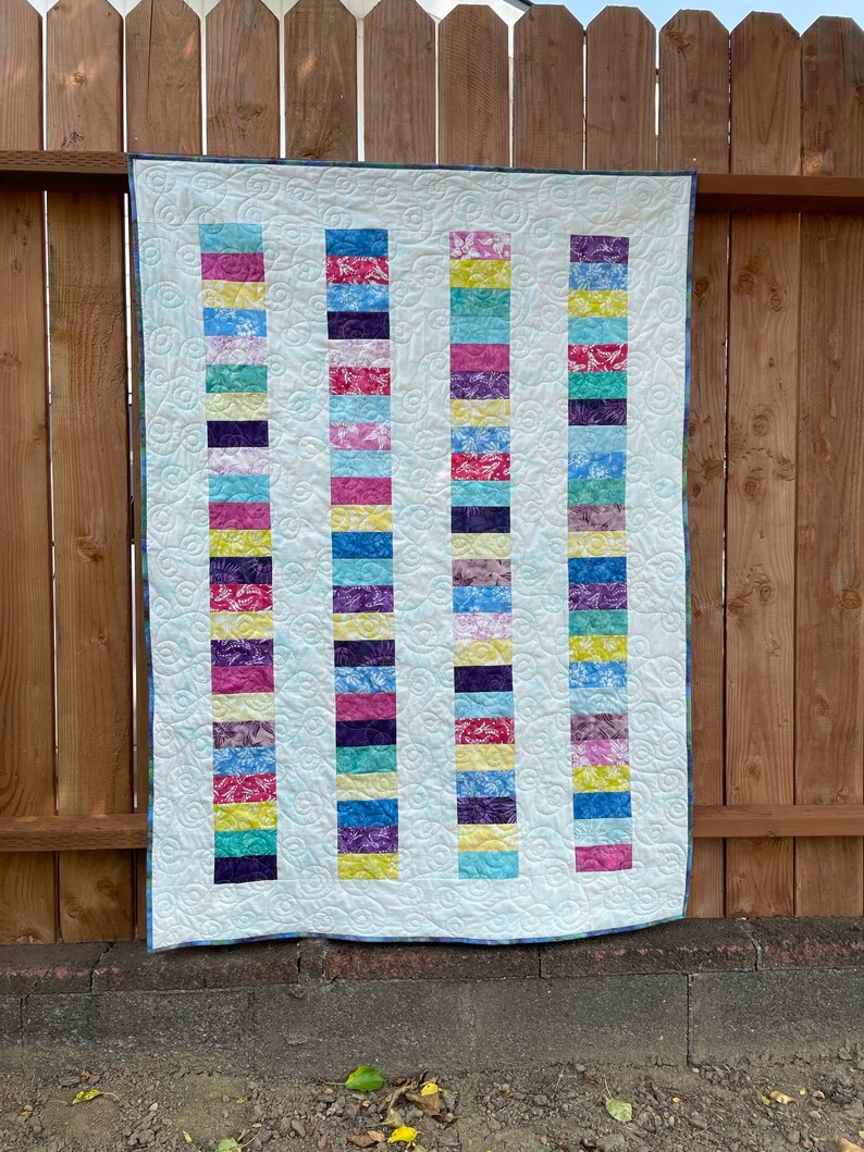 Stacked Coin Quilt Small Lap or baby size, Cotton fabric, handmade quilt for sale, 42 x 57 scrappy patchwork image 5