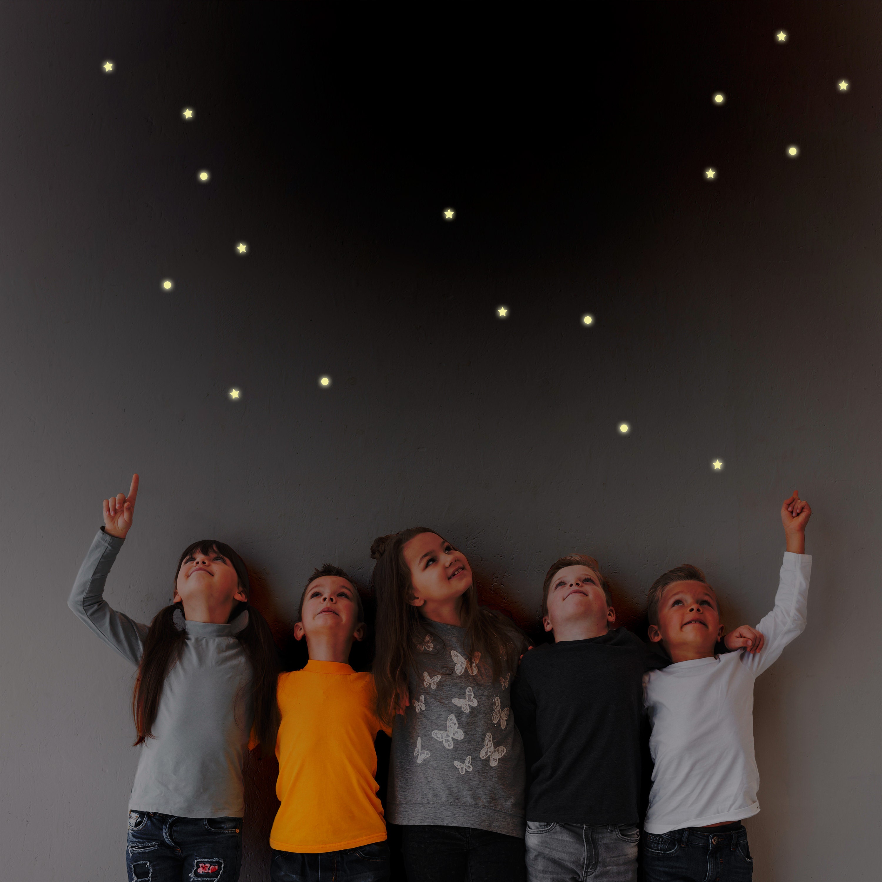 Autocollant mural étoiles phosphorescentes ciel étoilé pour murs et plafond  de chambres d'enfants et de bébés -  Canada