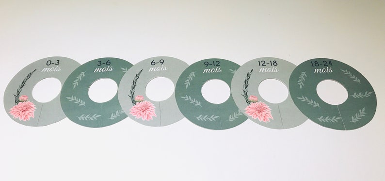 6 closet or wardrobe dividers to separate baby's clothes by sizes flowers and foliage theme image 3