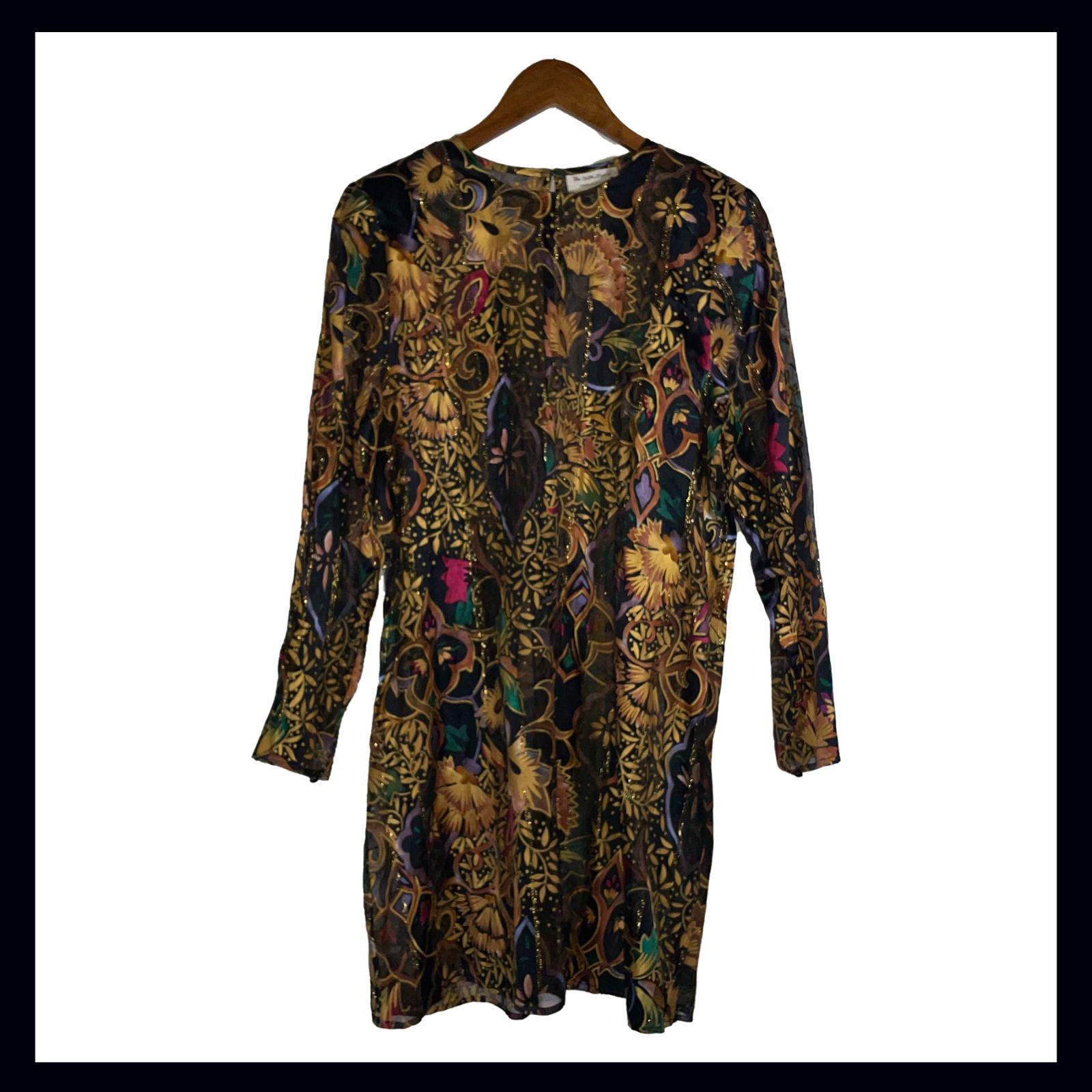 slim fit dress slacks Harper, Black & Gold Baroque Floral Print Batwing Viscose Dress With T main image 1