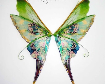 Preciosas alas de hada Art Nouveau brillantes, hechas a mano y únicas para muñecas.