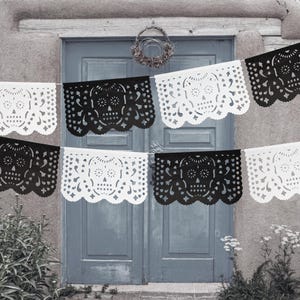 Guirnaldas de papel picado para ofrendas del día de los muertos, pancartas del Día de los Muertos, decoración de fiestas de México, pancartas de calaveras de Halloween en blanco y negro