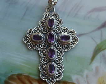 Ciondolo a croce in argento sterling e ametista
