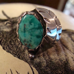 Vtg Sterling Silver Navajo Turquoise  Ring Size 5