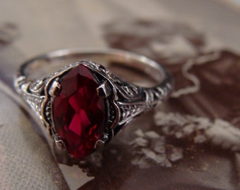 Filigranring i sterlingsilver: Art Deco-stil, Rubin Marquis (storlek 5,75)