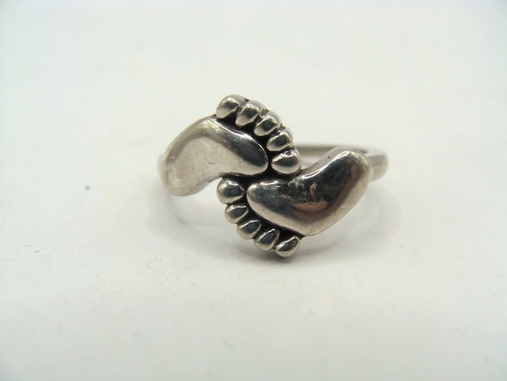 Vtg Sterling Silver BARE FEET Ring Size 8 Cute! Bare Foot
