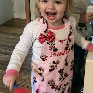 Toddler Minnie Mouse Apron/Child Apron/Pockets/Pink/Personalized