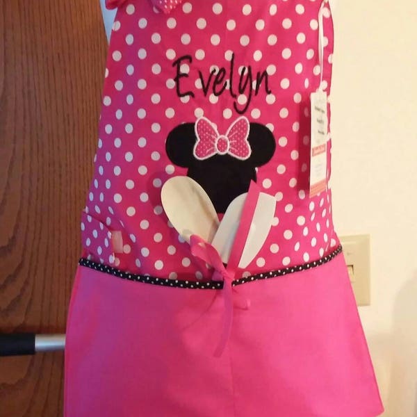 Toddler Pink Minnie Mouse Apron /Ample Pockets Topstitched/ Matching Bow /Kids/Children's Apron/ Minnie Mouse Applique