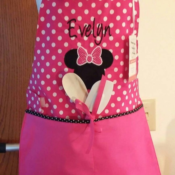 Toddler Pink Minnie Mouse Apron /Ample Pockets Topstitched/ Matching Bow /Kids/Children's Apron/ Minnie Mouse Applique