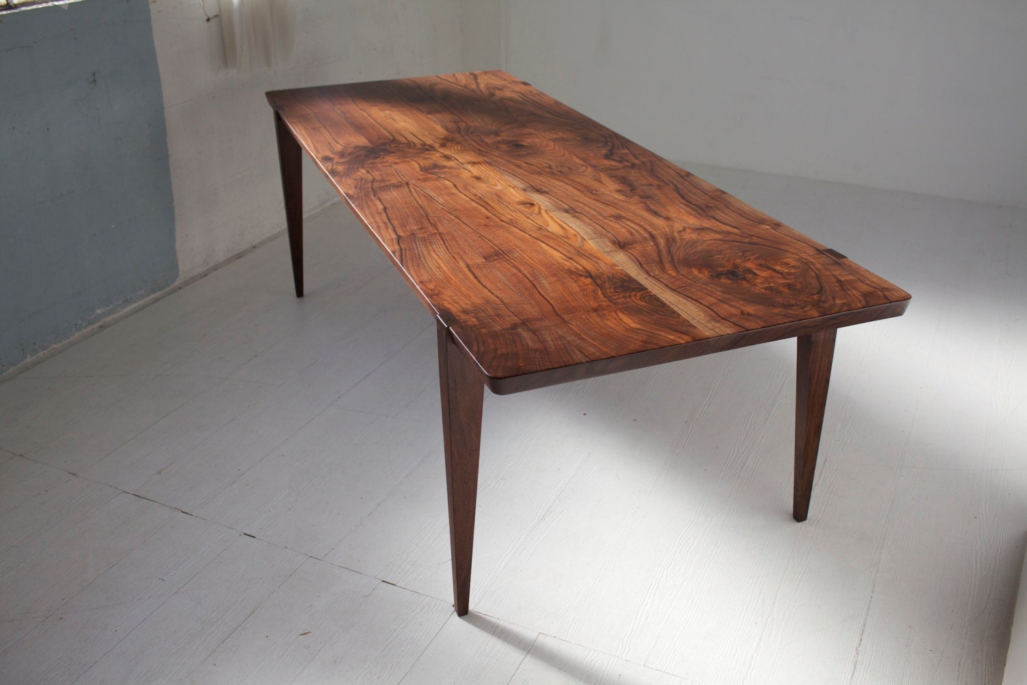 96 Oregon Walnut Oslo Dining Table Etsy