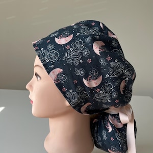 Women’s Flower and Moon Ponytail Scrub Cap & Surgical Cap