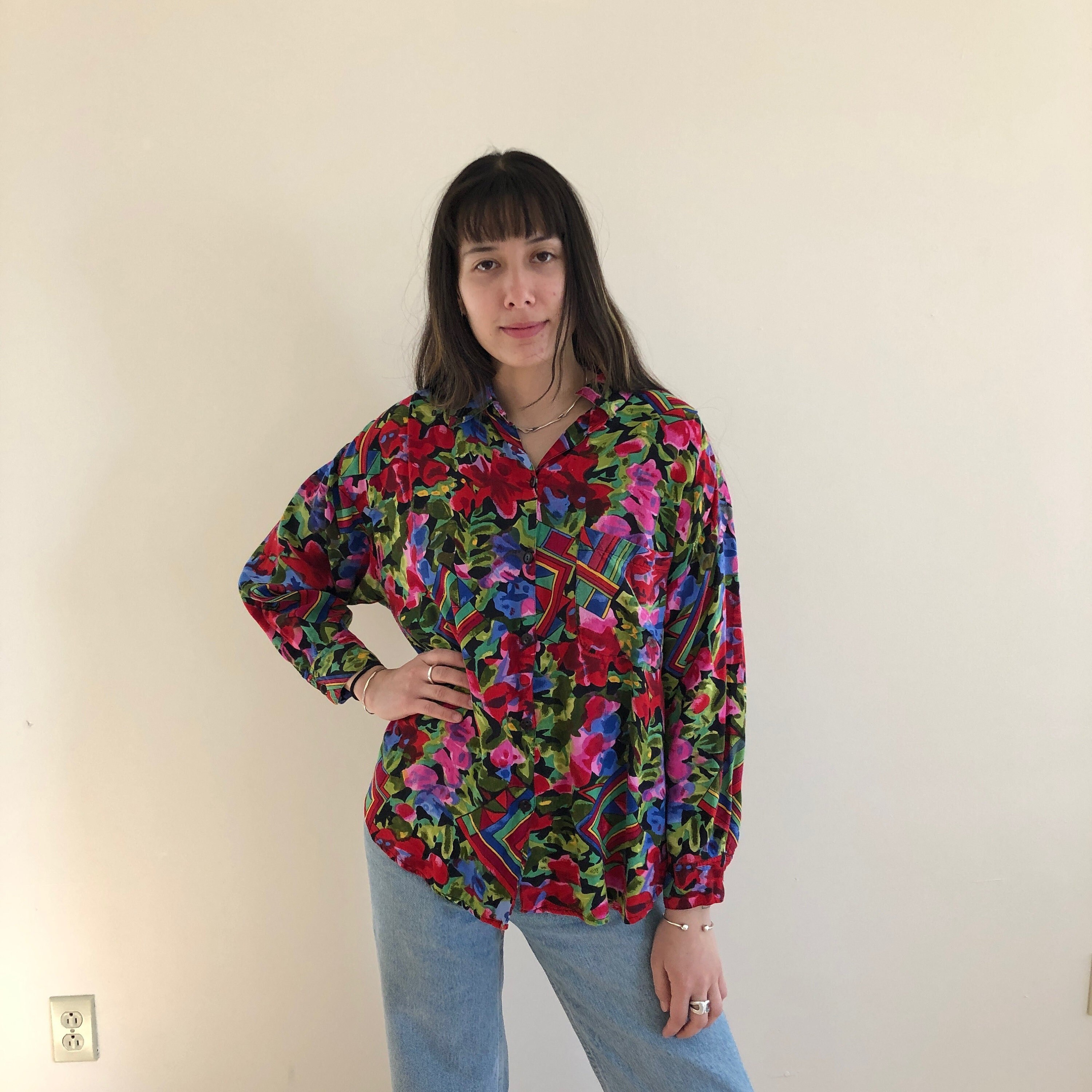 Vintage Floral Colorful Collared Button 