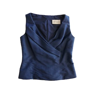 David&#39;s Bridal Navy Blue Shiny V Neck Pleated Corset Tank Top / Sleeveless Semi Formal Shirt