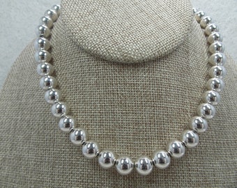Wonderful Estate Sterling Silver 10mm 18 inch Ball Necklace
