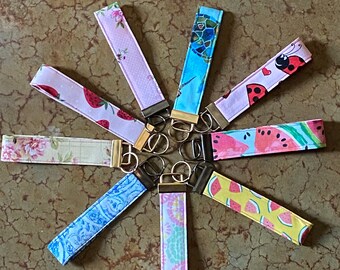 Colorful Key Fob Chain Wristlet-Fun Unique Key Fob Wristlet Lanyard for Keys-Boho Accessories-Handmade Floral Fabric Keychain fob gifts
