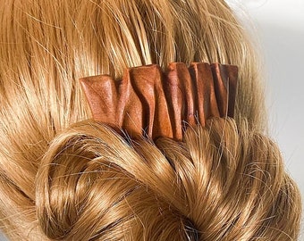 Wooden hair comb No. 806