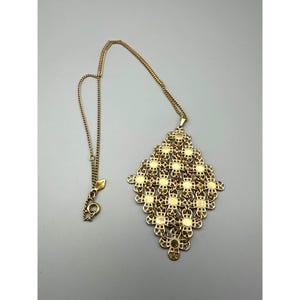 Sarah Coventry Necklace Vintage Golden Petals Mesh Style Diamond Shape Pendant