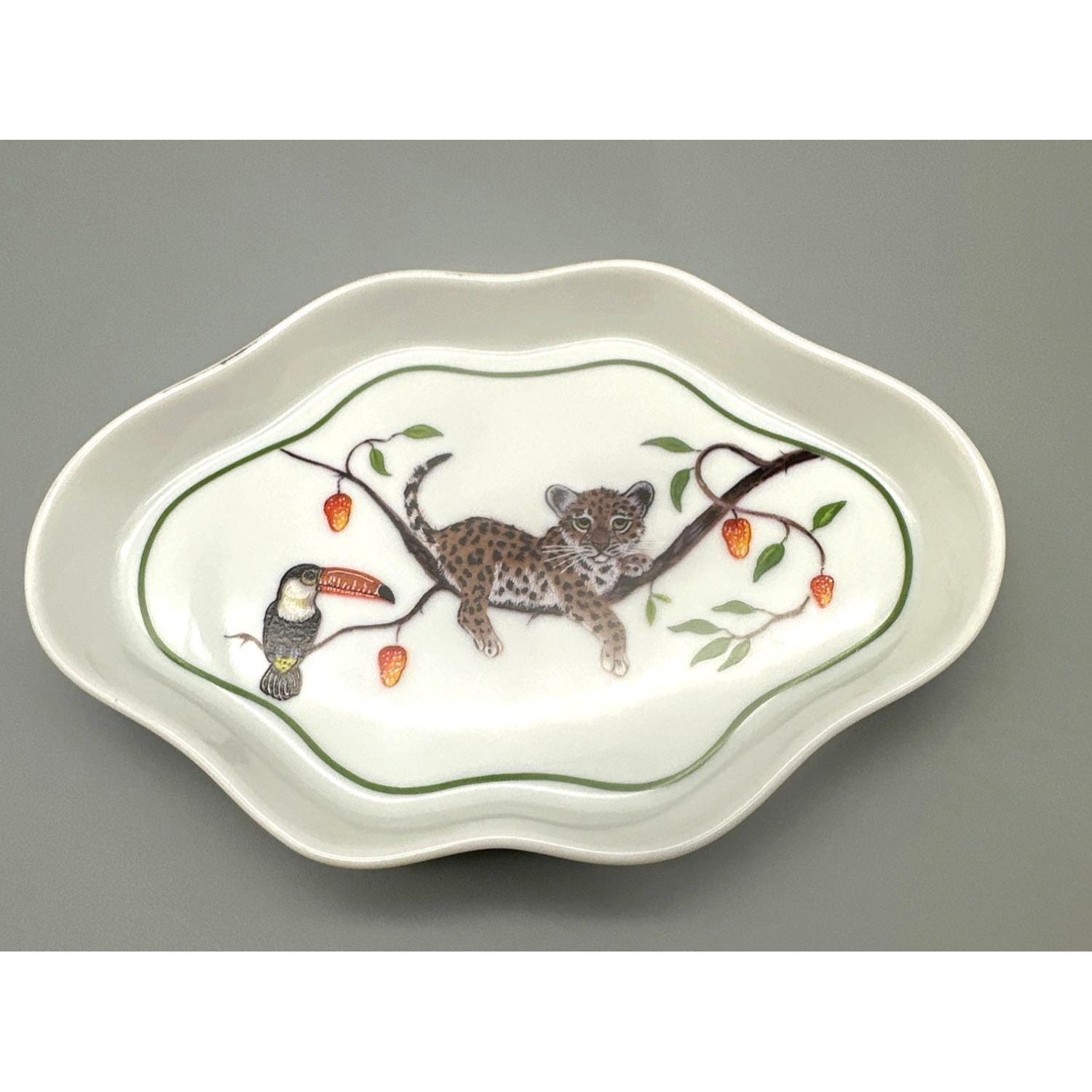 Lynn Chase Trinket - Etsy