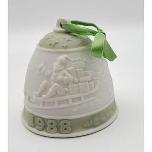 Vintage Lladro Christmas Bell Porcelain 1988 Second Annual Ornament EUC Santa