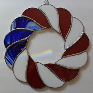 Stained glass red, white, and blue Patriotic wreath sun catcher, wall hanging image 3