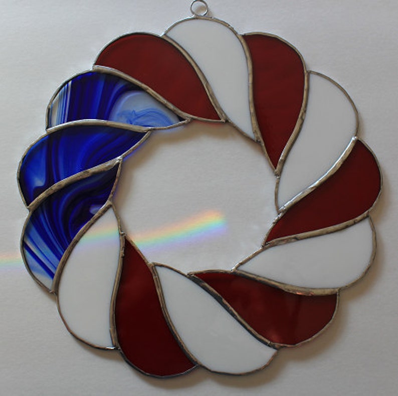 Stained glass red, white, and blue Patriotic wreath sun catcher, wall hanging image 3
