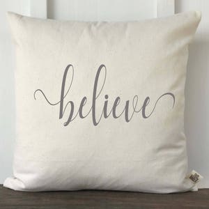 Farmhouse Christmas Believe Pillow Cover, Farmhouse Christmas Pillow, Decorative Pillow Cover, Couch Pillow cover afbeelding 2