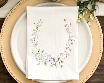 Spring Napkin, Easter Napkin, Watercolor Wildflowers Purple Open Wreath, Dinner Napkins, Custom Napkins, Natural or White Fabric