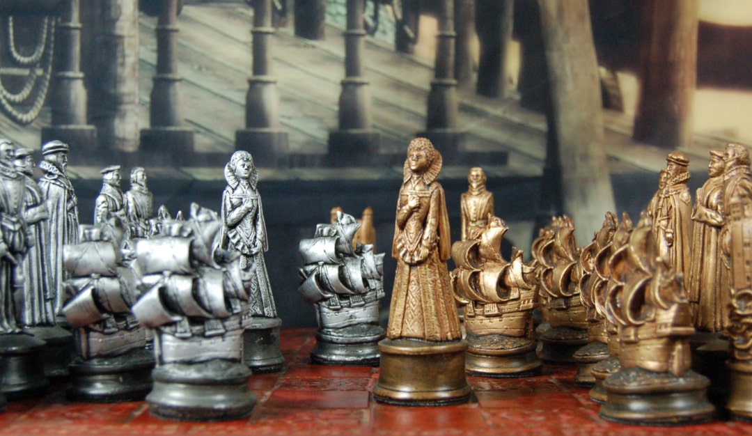 LARGE Elizabethan Chess Set, Customisable Colours (pieces Only/board ...
