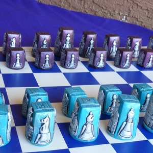 Beginners Chess Set Customisable colours (pieces only) Staunton. Isle of Lewis