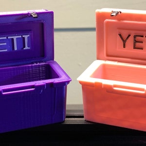 1/10 Scale Yeti Cooler